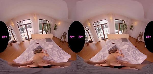  Blonde Teen Gina Gerson in Bed waiting for VR Sex